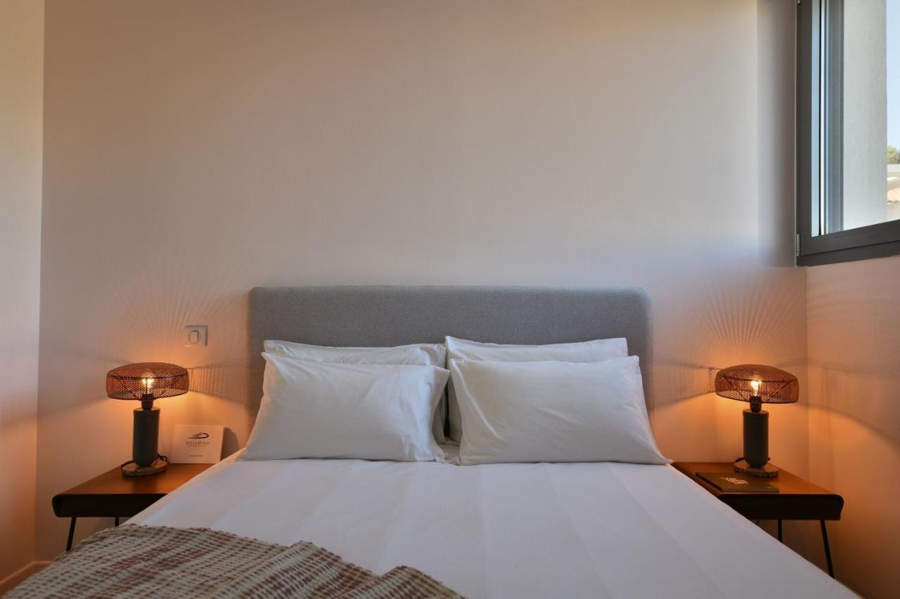 Hotel Monte Alta Salon-de-Provence Esterno foto